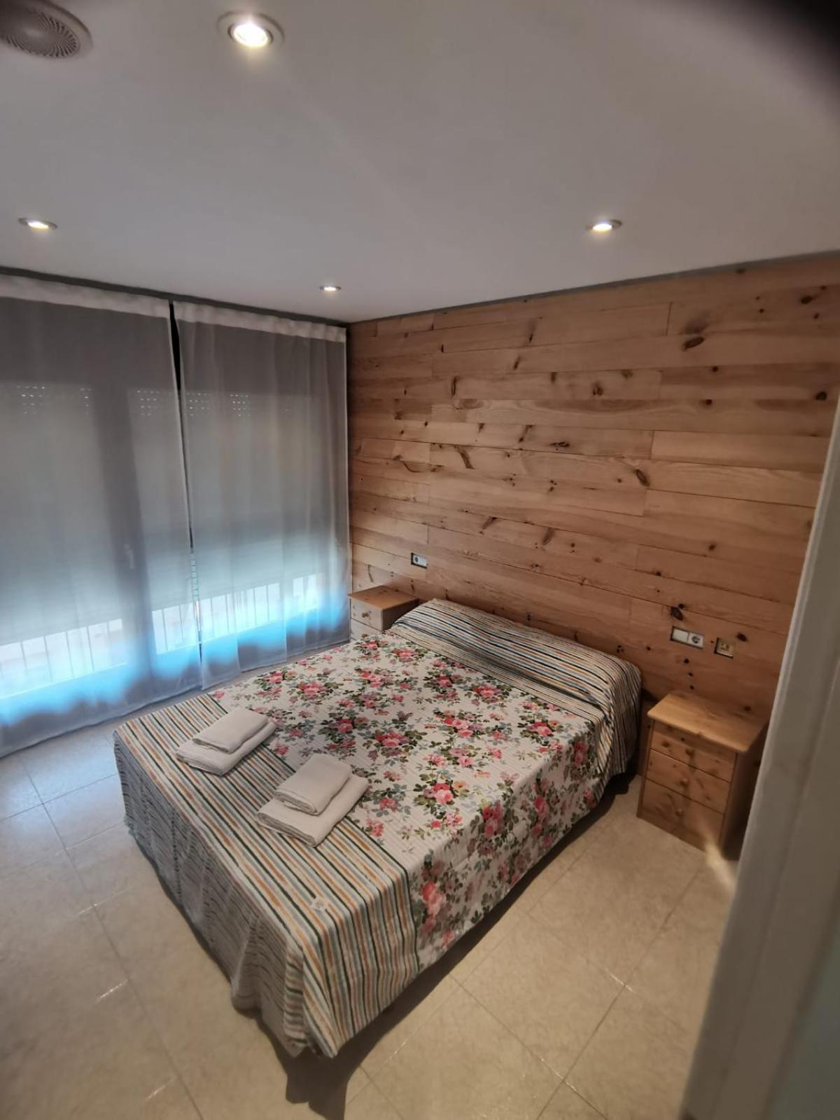 Casa A La Ruta Del Ferro Villa Sant Joan de les Abadesses Bagian luar foto